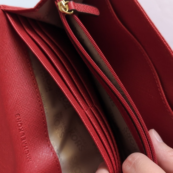 Michael Kors Fulton Continental Flap Wallet Clutch Red/Cherry Pebble Leather - Picture 7 of 12
